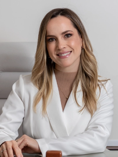 Dra. Gabriele Tiecher – Dermatologista e Oncologia Cutânea